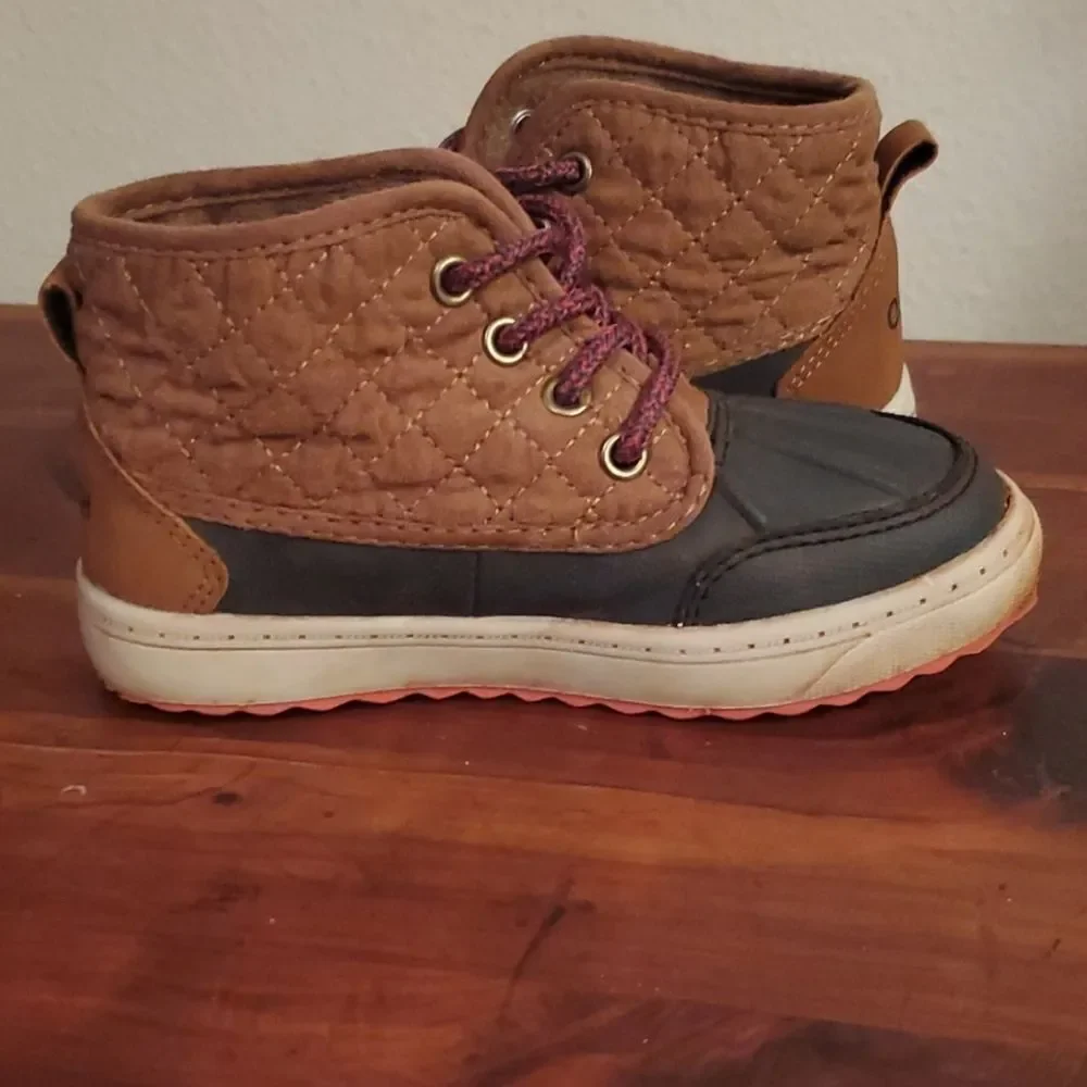 Oshkosh B'gosh Tarin Duck Boots 9